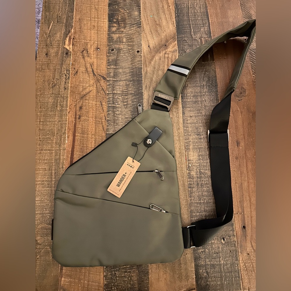 Sleek Olive Green Messenger Bag